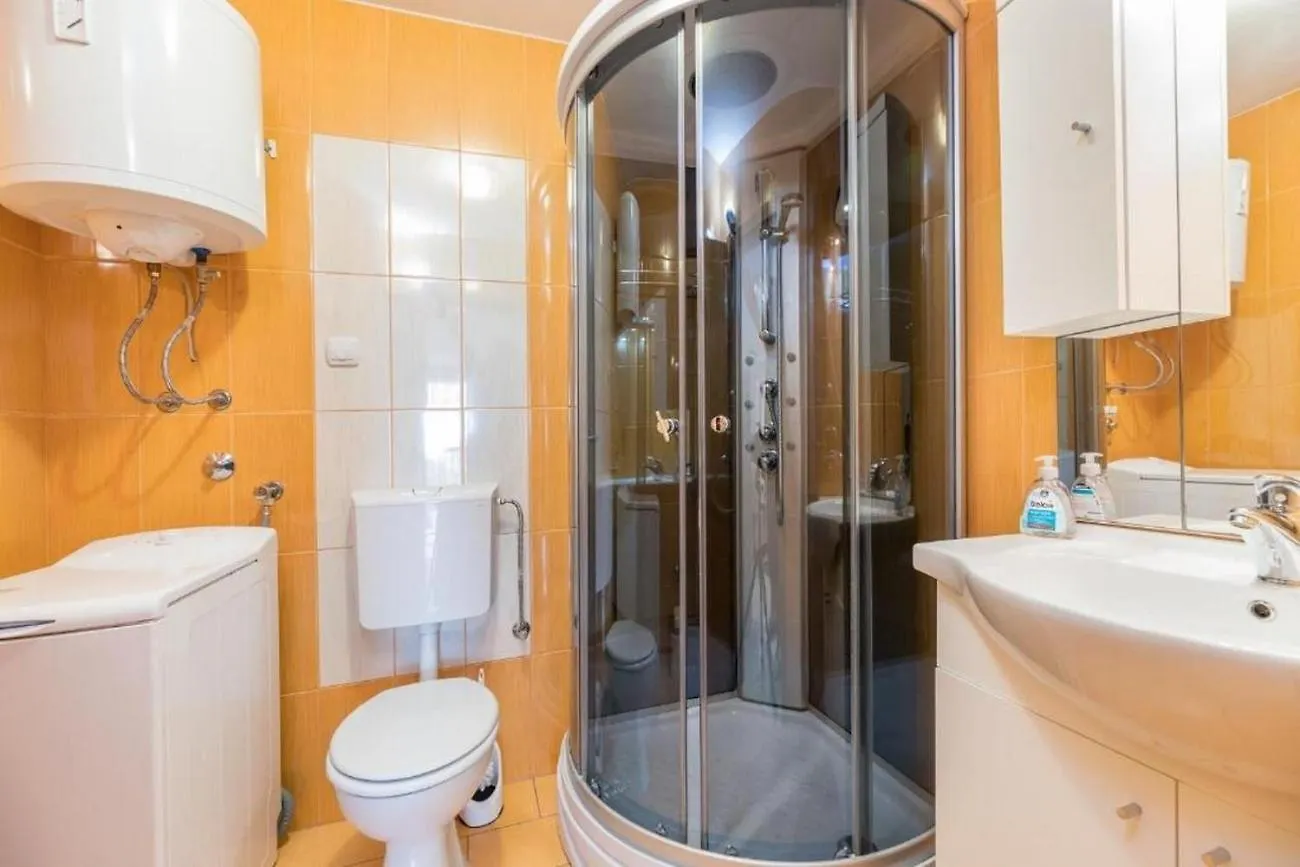 Apartments With A Parking Space Baska, Krk - 22415  Baska (Krk)