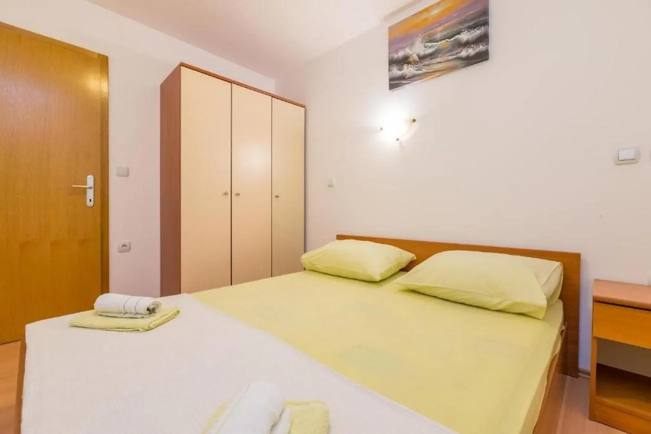 Apartments With A Parking Space Baska, Krk - 22415